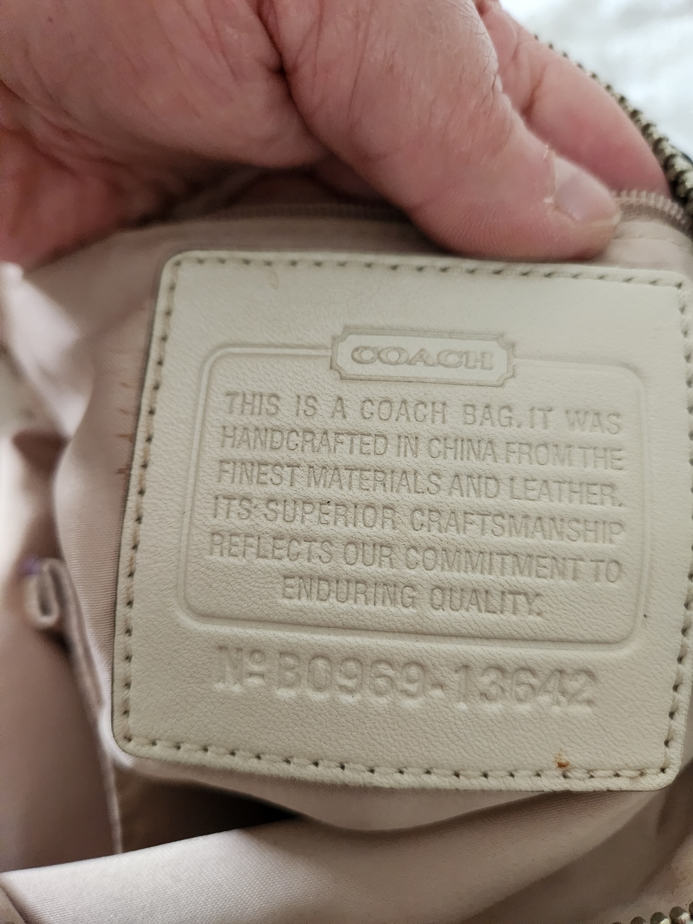 Coach Signature Canvas Hobo Bag in Beige B0968-12642 - Picture 11 of 11